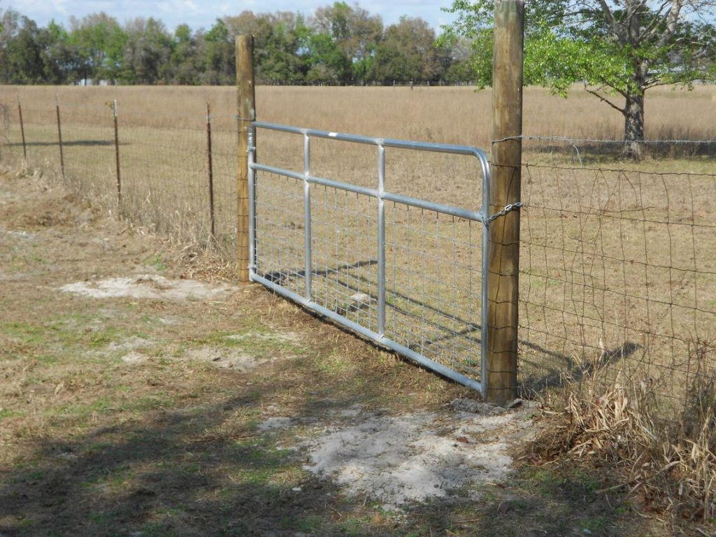 Livestock gate installation service in Abilene Texas